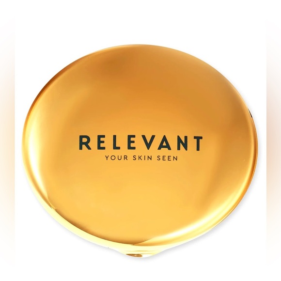 Relevant Delight 34 Rele-Blur Soft Focus Powder Foundation New In Box - Picture 4 of 4